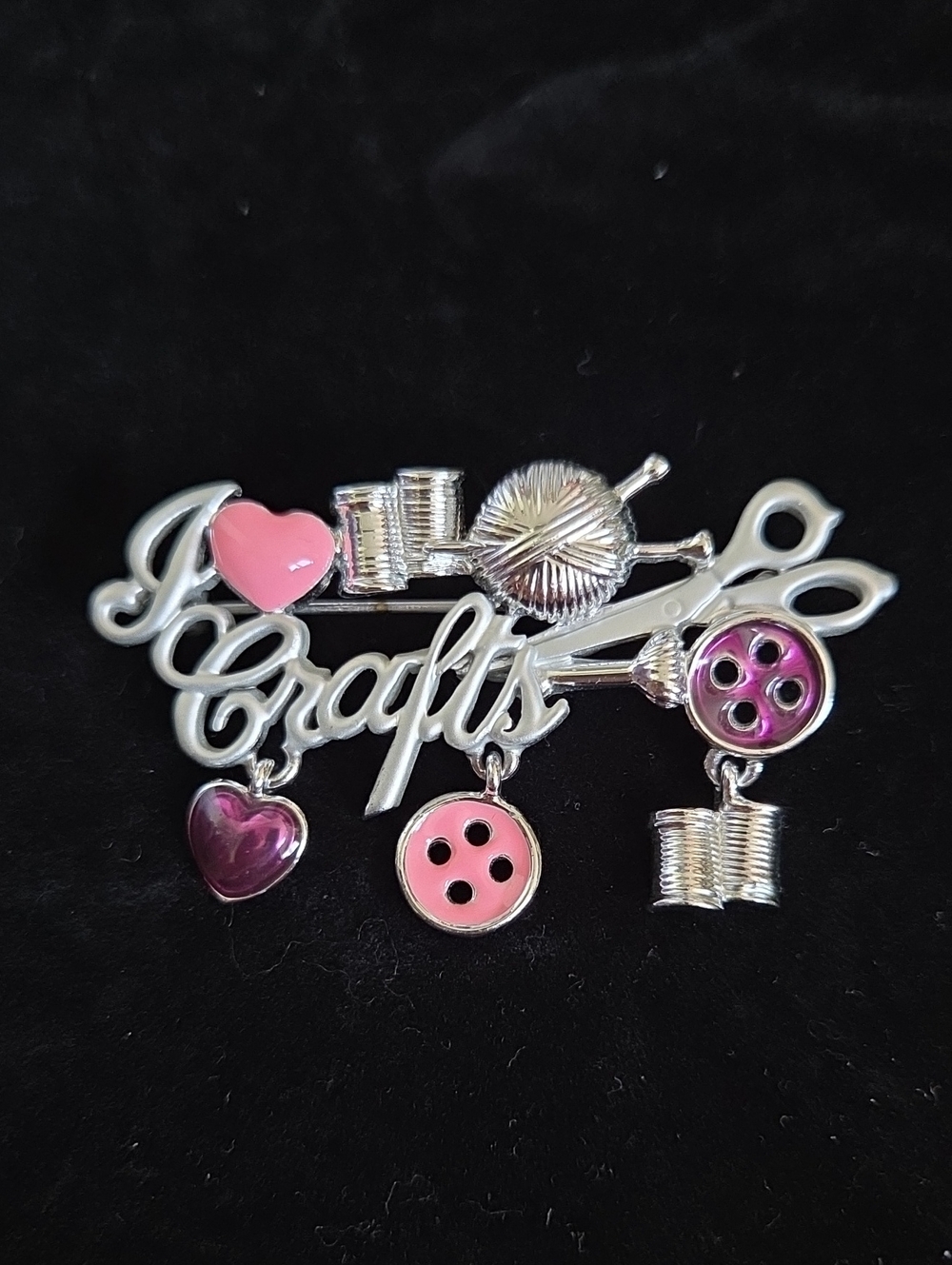 Rare Vintage Danecraft Silver Tone "I ❤️ Crafts" Enamel Brooch In Pink & Purple